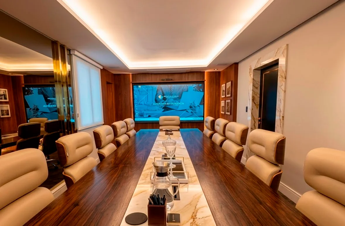 Sala de reunião — Daniel Frederighi Advogados